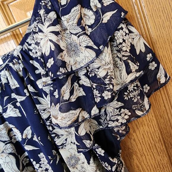 Joie De Vivre Navy Blue and Ivory Floral Top Flutter Sleeve Plus Size 1X Ruffles - Picture 4 of 11